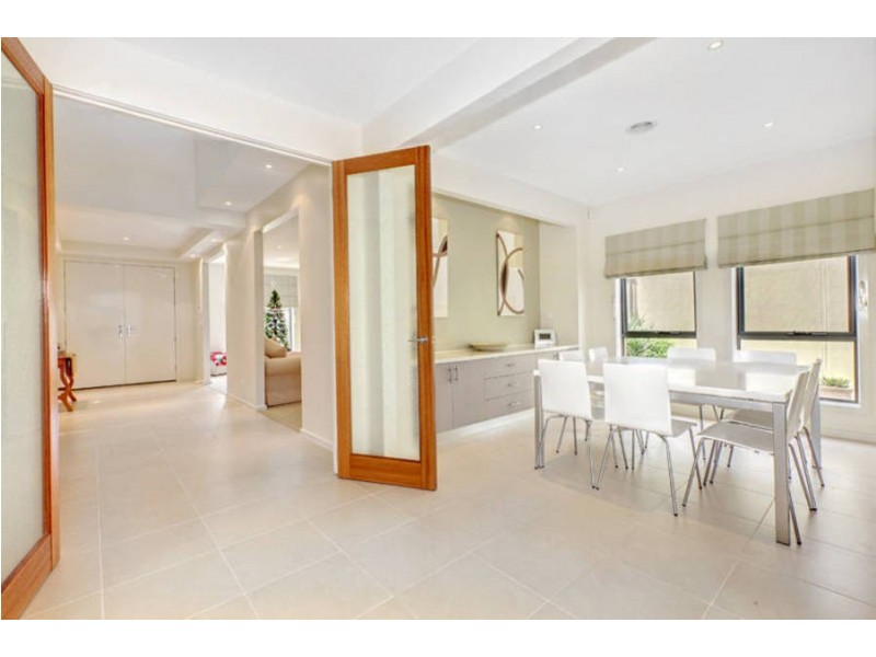 21 Cairn Curran Terrace, Caroline Springs VIC 3023