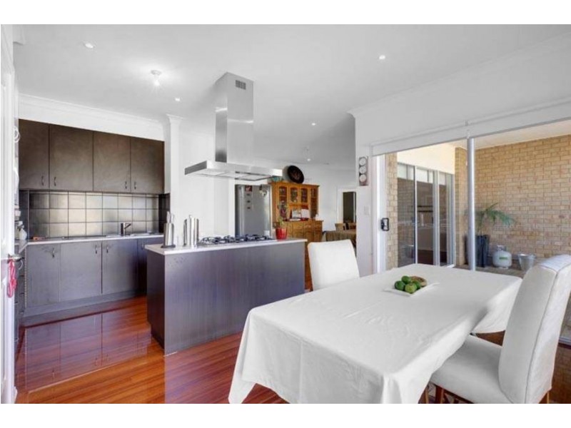 12 Burke Road, Burnside Heights VIC 3023