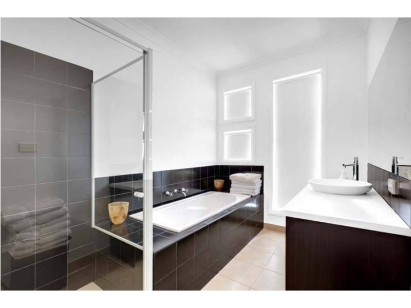 12 Burke Road, Burnside Heights VIC 3023
