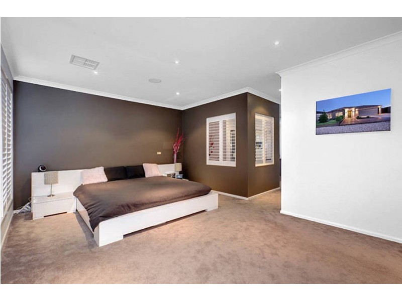 9 Domain Avenue, Burnside Heights VIC 3023