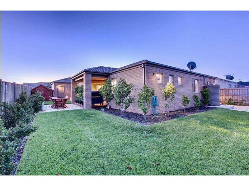 9 Domain Avenue, Burnside Heights VIC 3023