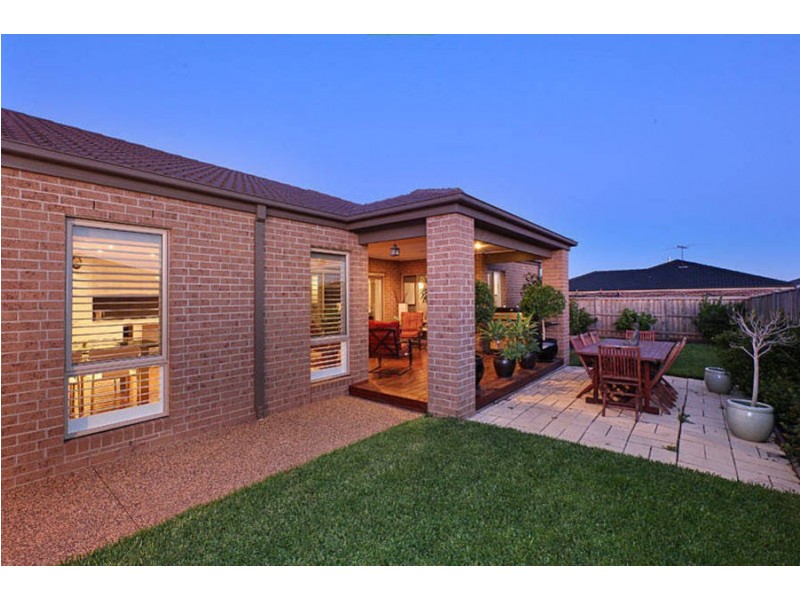 9 Domain Avenue, Burnside Heights VIC 3023