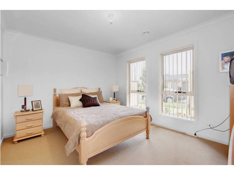 2 Manny Paul Circuit, Burnside Heights VIC 3023