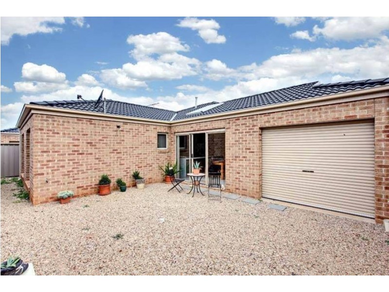 2 Manny Paul Circuit, Burnside Heights VIC 3023