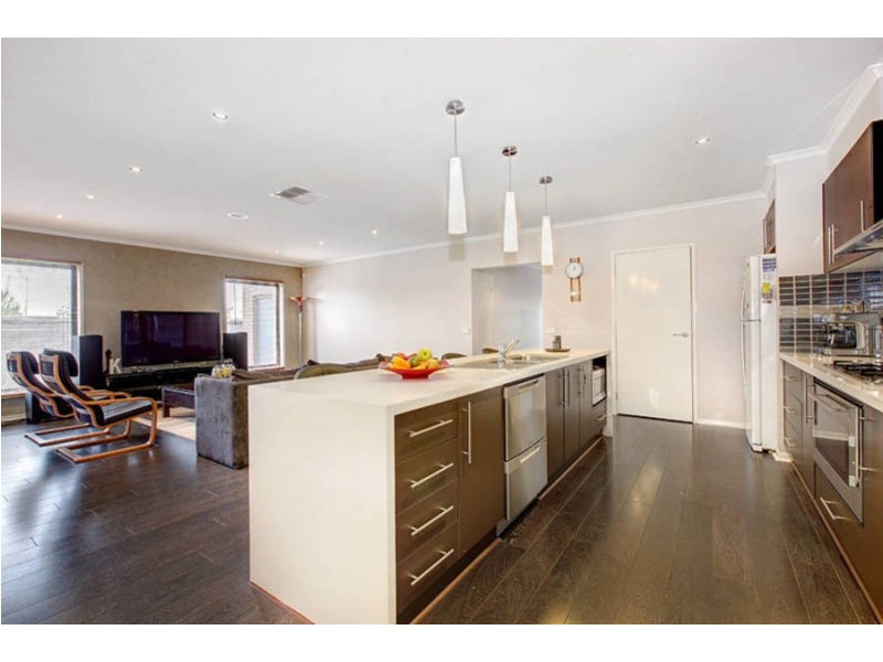 52 Barringo Way, Caroline Springs VIC 3023