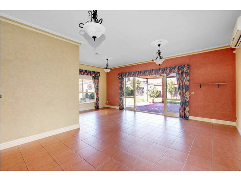 14 Longwood Avenue, Cairnlea VIC 3023