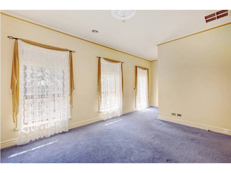 14 Longwood Avenue, Cairnlea VIC 3023