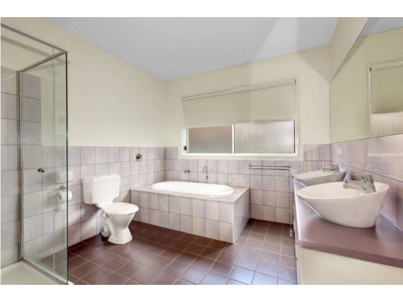 3 Colchester Vista, Derrimut VIC 3030