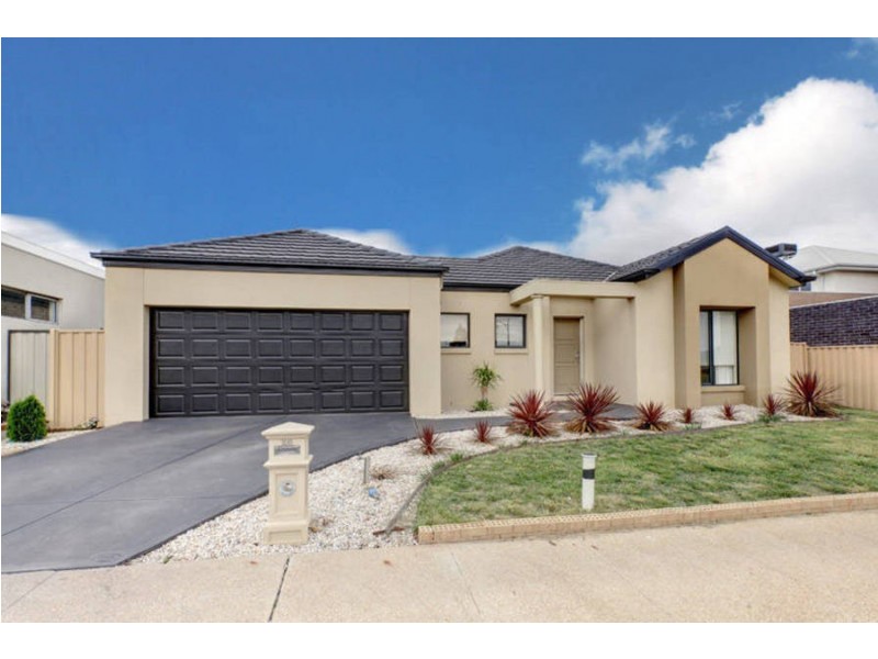 20 Westerfold Terrace, Caroline Springs VIC 3023