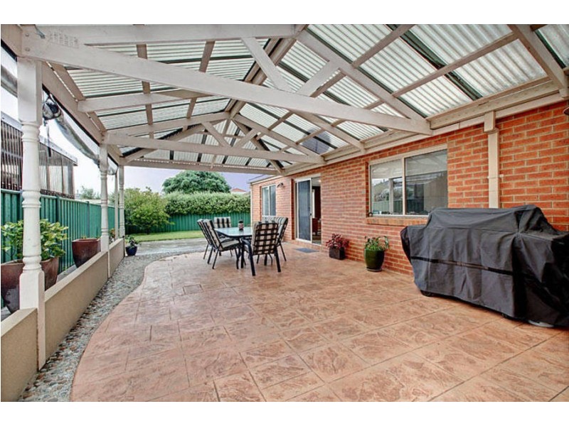 12 Perkins Grove, Burnside VIC 3023