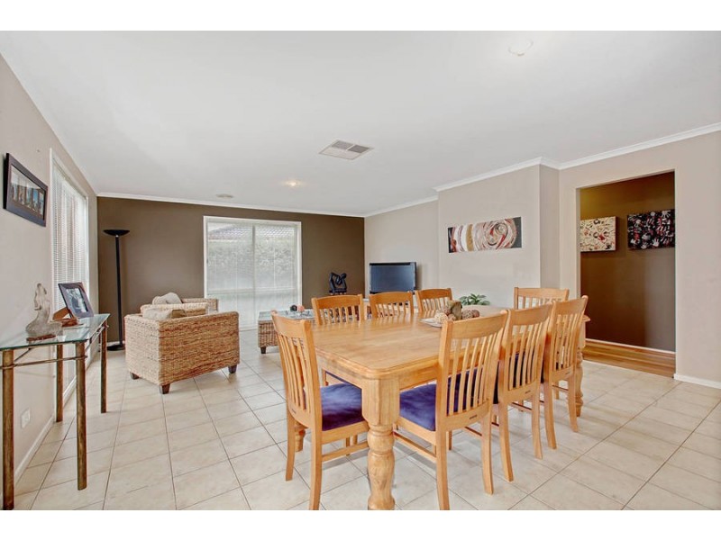 12 Perkins Grove, Burnside VIC 3023