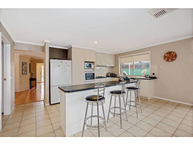 12 Perkins Grove, Burnside VIC 3023