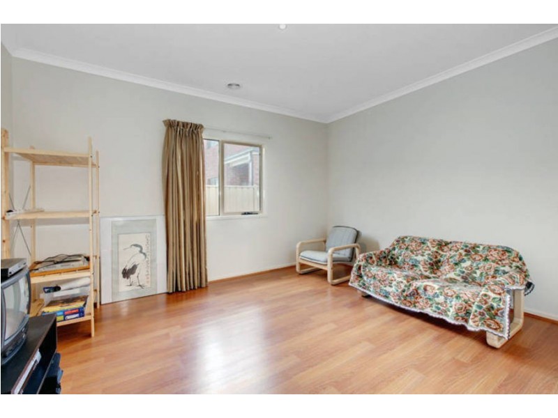 4 Elsternwick Street, Caroline Springs VIC 3023