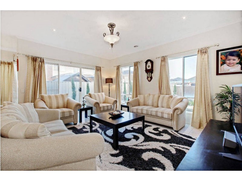 3 Darleith Terrace, Caroline Springs VIC 3023