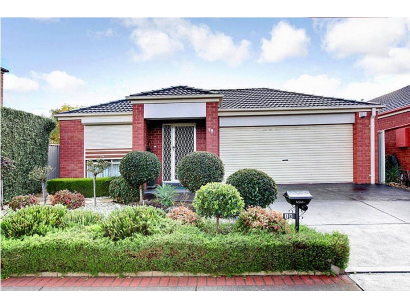 18 Wavertree Avenue, Caroline Springs VIC 3023
