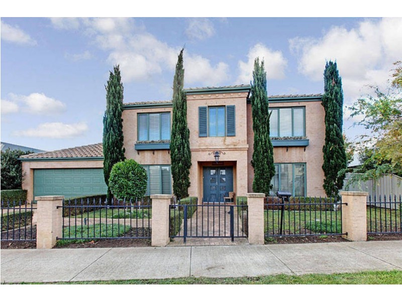15 Blakeville Drive, Caroline Springs VIC 3023