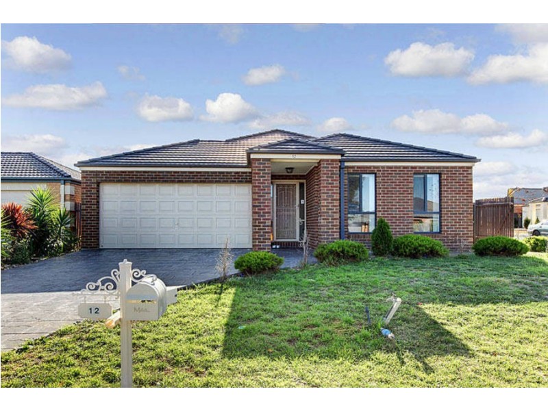 12 Dobell Crescent, Caroline Springs VIC 3023