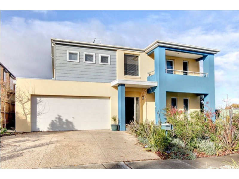 2 Braywood Terrace, Cairnlea VIC 3023