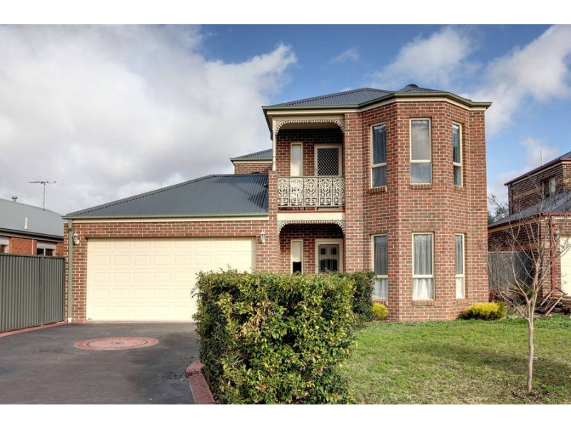 23 Dickerson Way, Caroline Springs VIC 3023