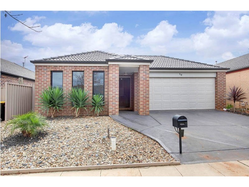 10 Holcolme Street, Caroline Springs VIC 3023