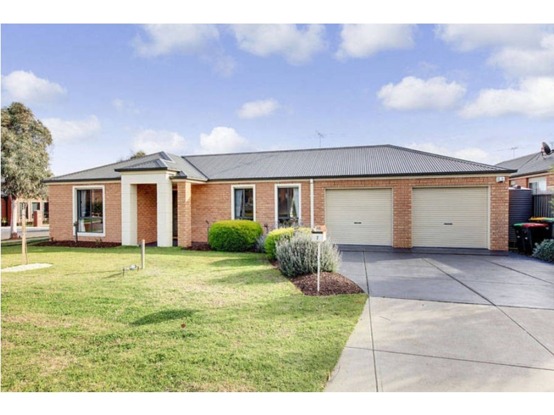 7 Strutt Place, Caroline Springs VIC 3023