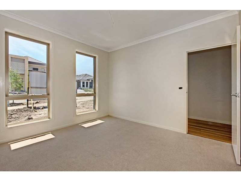39 Arroyo Place, Caroline Springs VIC 3023
