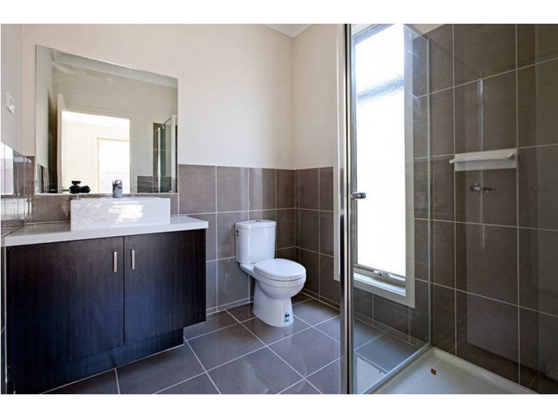 39 Arroyo Place, Caroline Springs VIC 3023