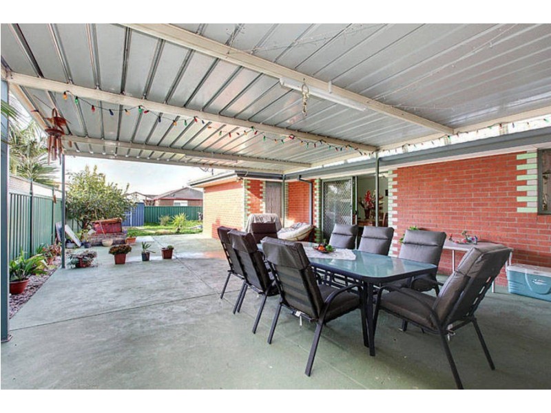 5 Cuthbert Place, Burnside VIC 3023