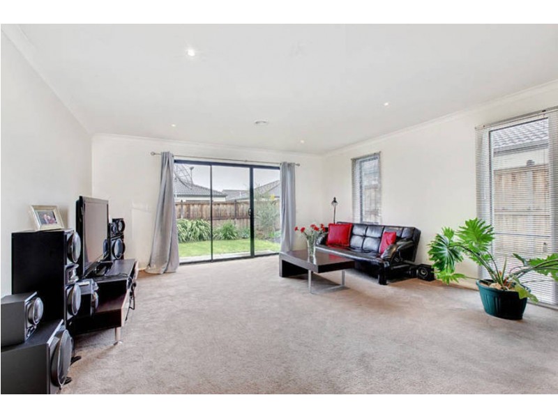 37 Giverny Close, Burnside Heights VIC 3023