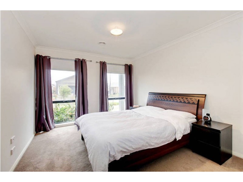 37 Giverny Close, Burnside Heights VIC 3023