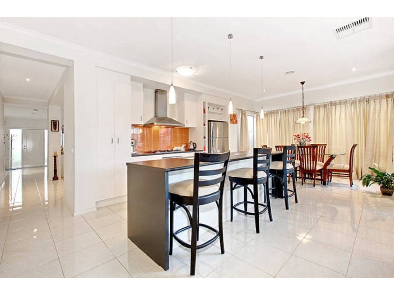 3 Darleith Terrace, Caroline Springs VIC 3023