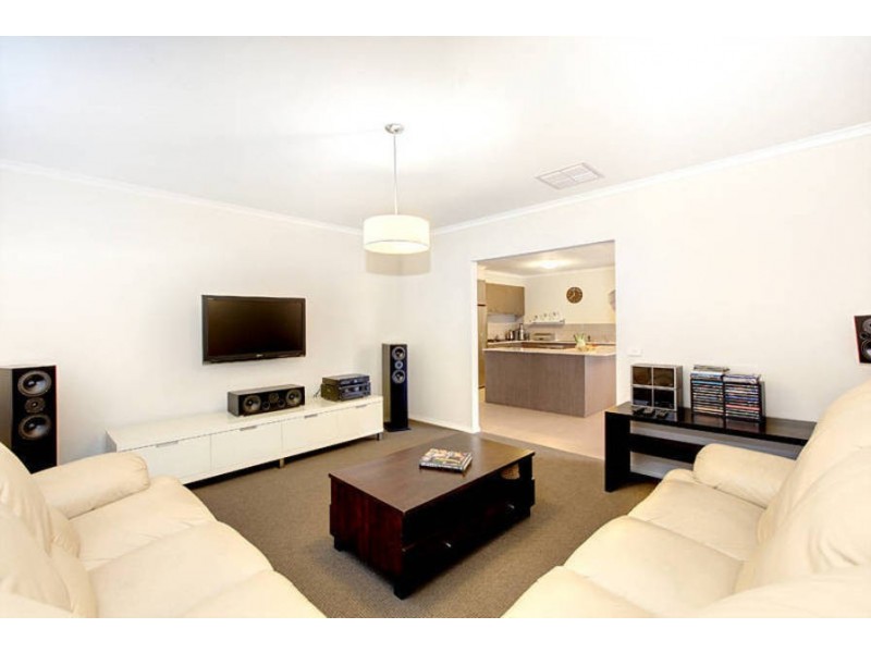 14 Langbourne Way, Burnside Heights VIC 3023