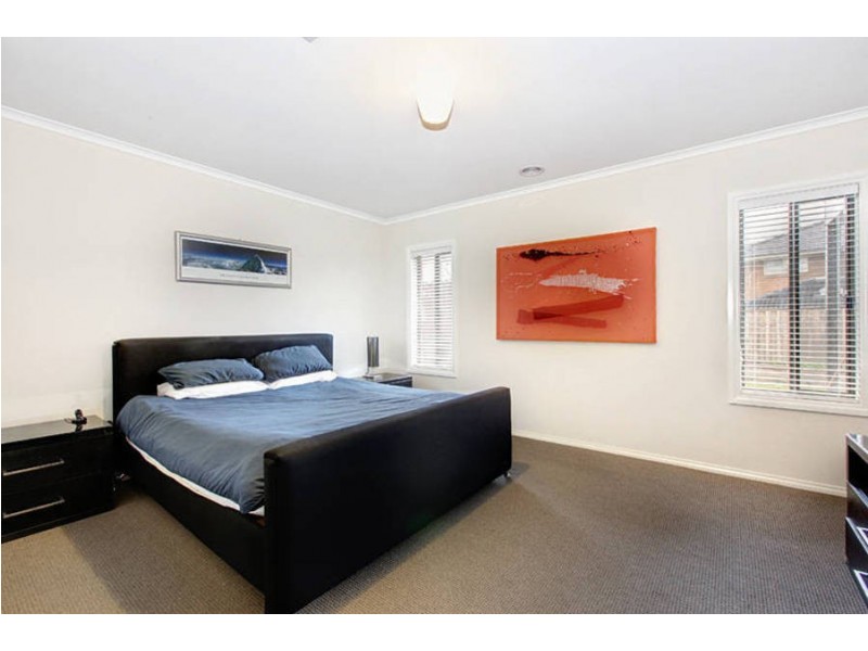 14 Langbourne Way, Burnside Heights VIC 3023