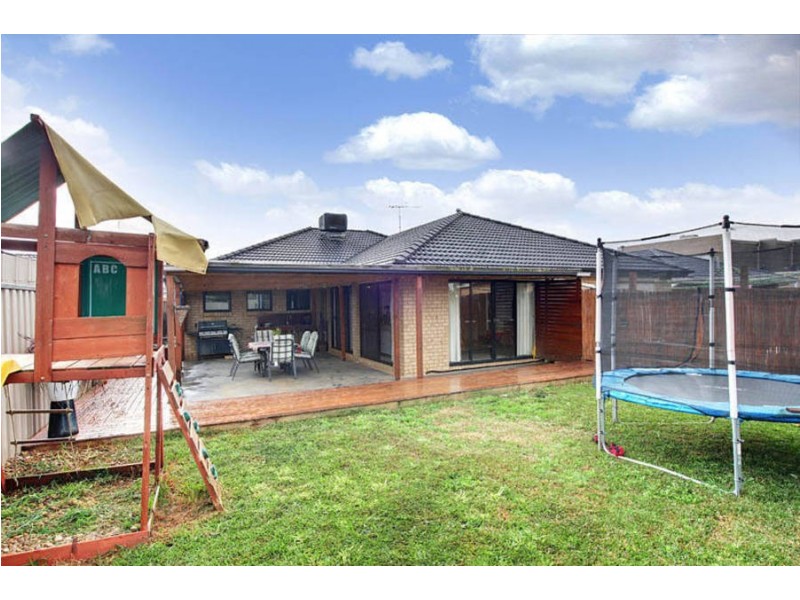 13 Bruce Street, Burnside Heights VIC 3023