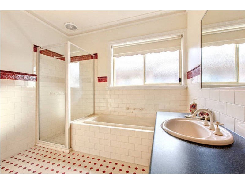 23 Dickerson Way, Caroline Springs VIC 3023