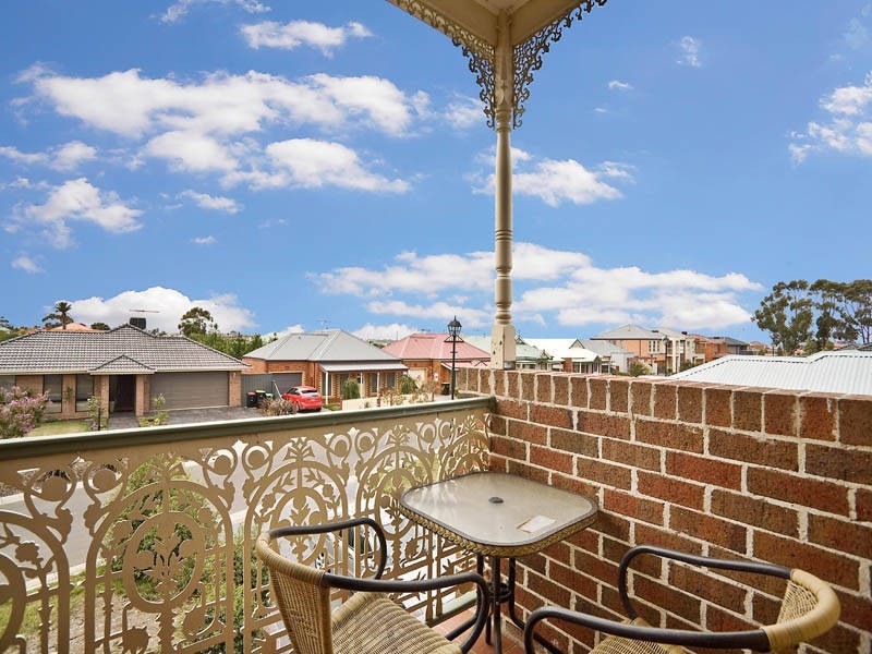 23 Dickerson Way, Caroline Springs VIC 3023