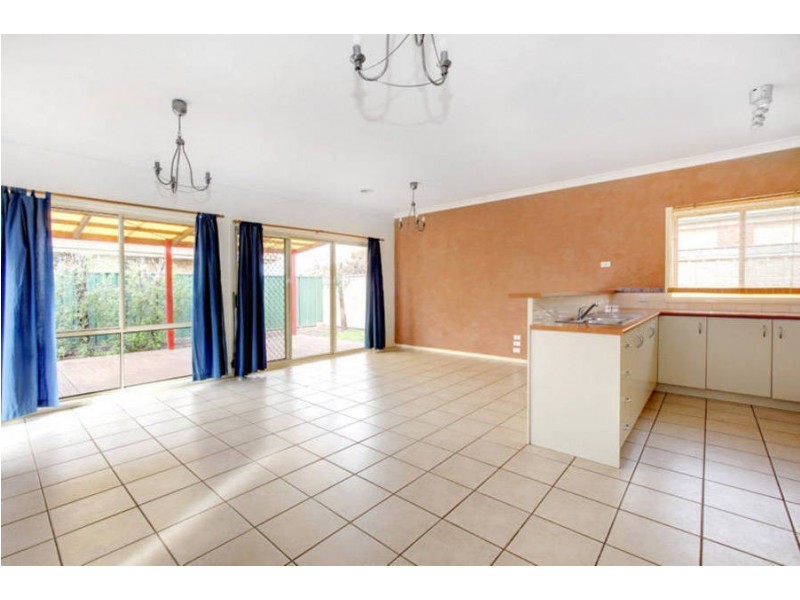 11 Lalor Court, Caroline Springs VIC 3023