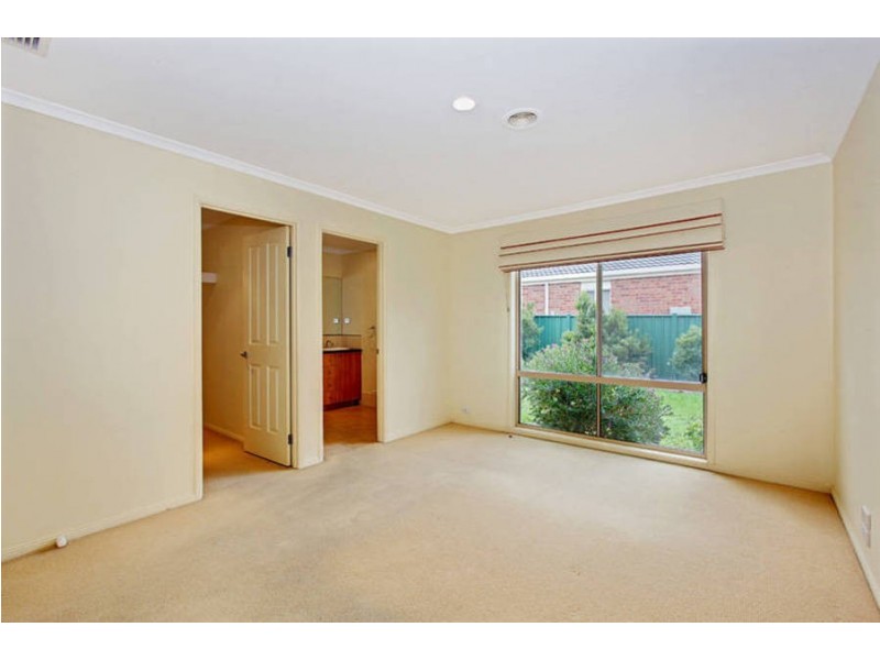 4 O’Grady Place, Burnside VIC 3023