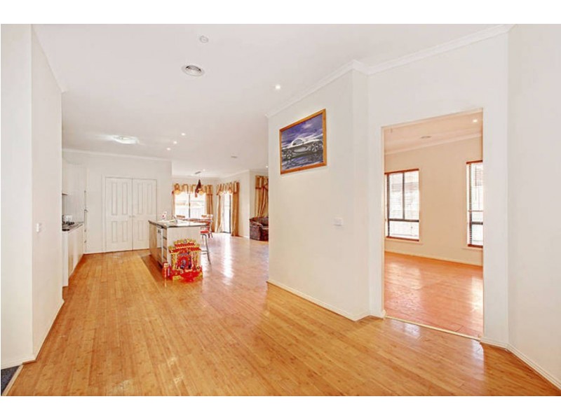 13 Waterside Drive, Burnside Heights VIC 3023