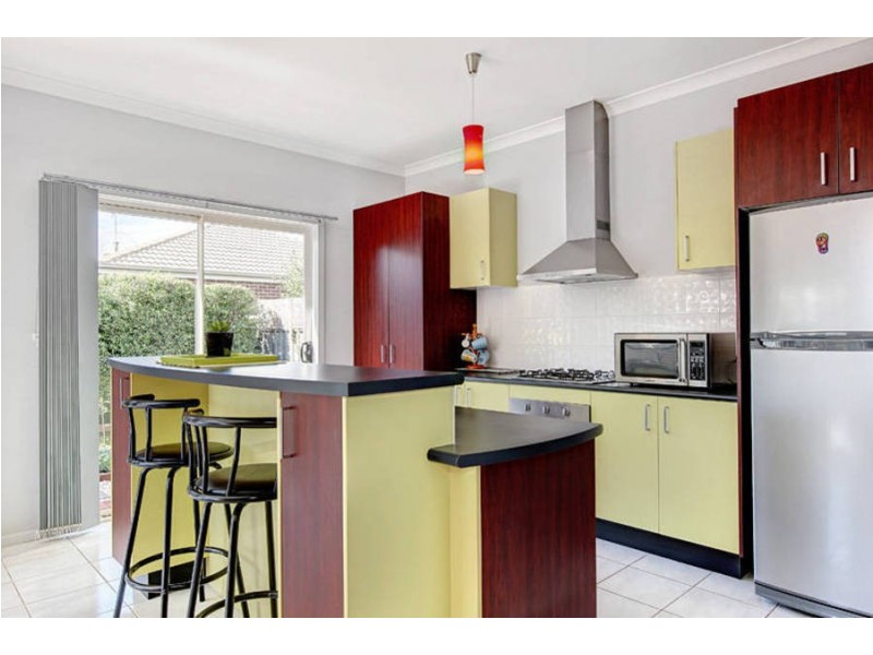 47 Dobell Crescent, Caroline Springs VIC 3023