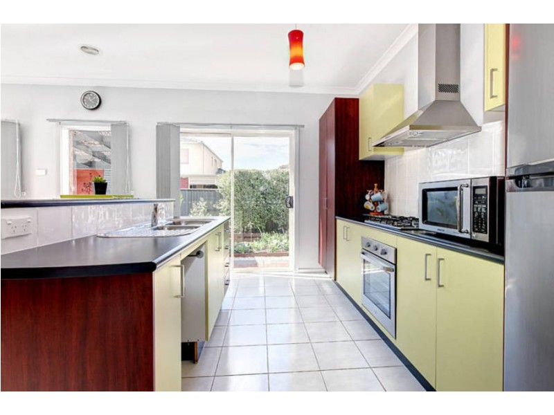 47 Dobell Crescent, Caroline Springs VIC 3023