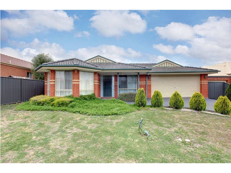 45 Dobell Crescent, Caroline Springs VIC 3023