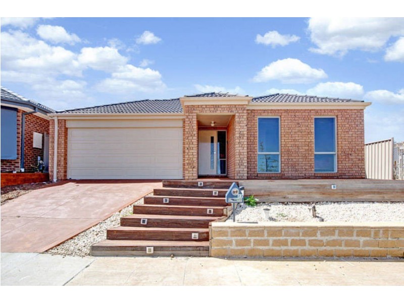 22 Hascombe Drive, Caroline Springs VIC 3023