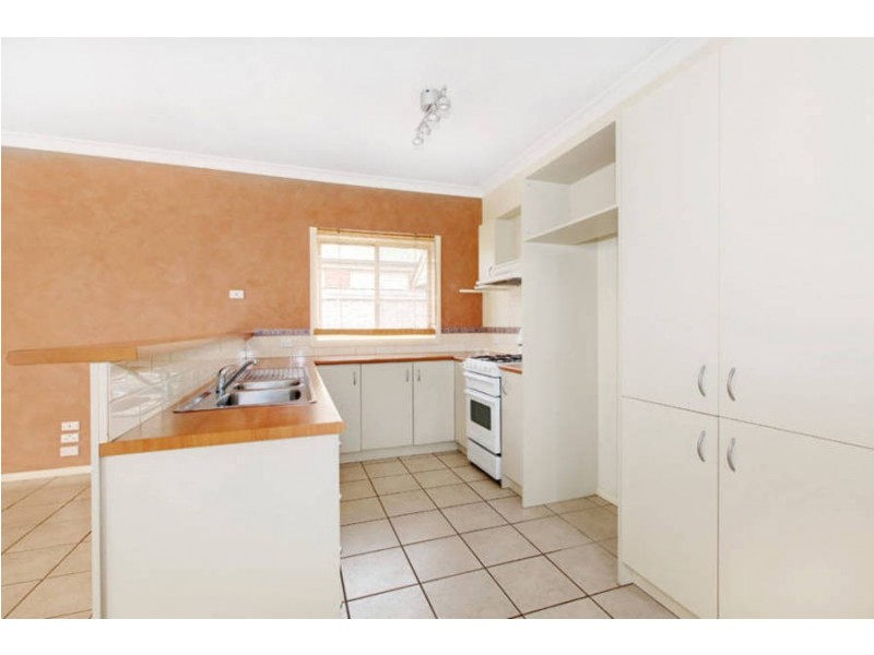 11 Lalor Court, Caroline Springs VIC 3023