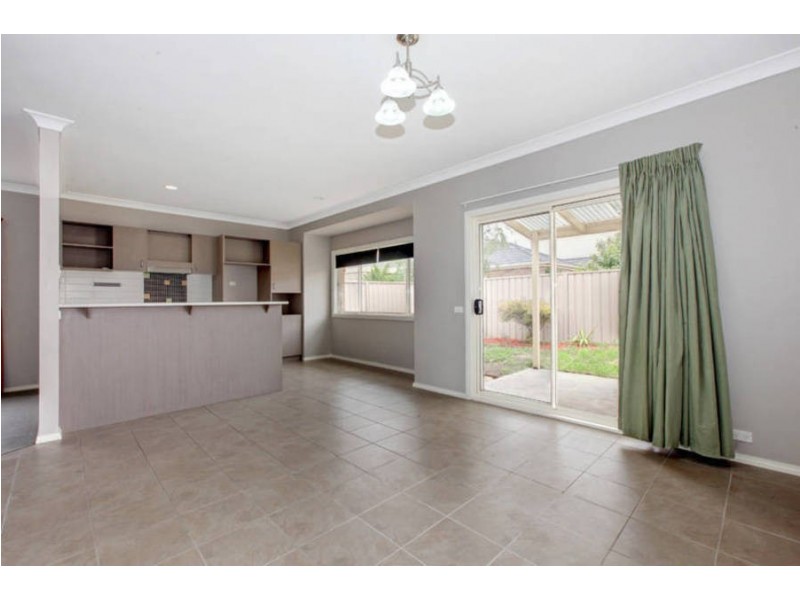 25 Cobaw Circuit, Caroline Springs VIC 3023