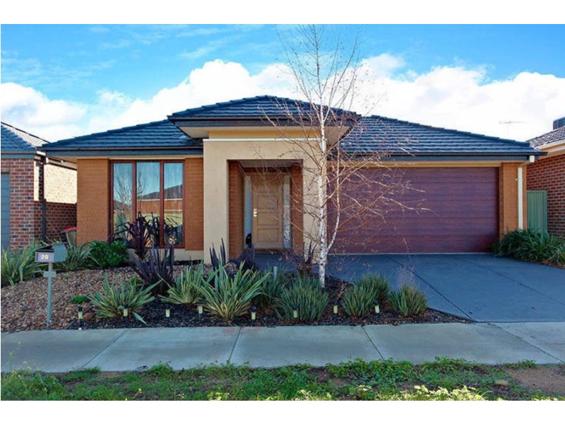 29 Dahlia Drive, Caroline Springs VIC 3023