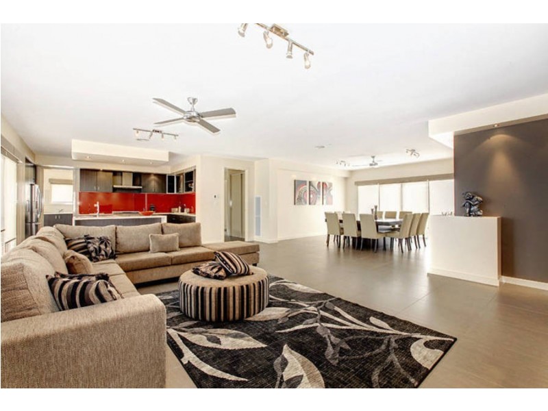 2 Yellowgum Street, Burnside Heights VIC 3023