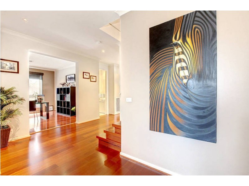 17 Gardenia Way, Caroline Springs VIC 3023