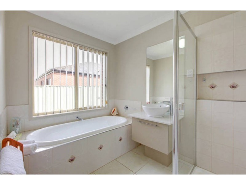 46 Dahlia Drive, Caroline Springs VIC 3023