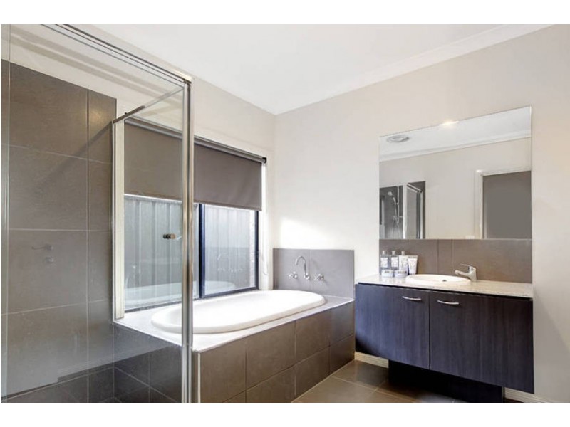 32 Northam Green, Derrimut VIC 3030